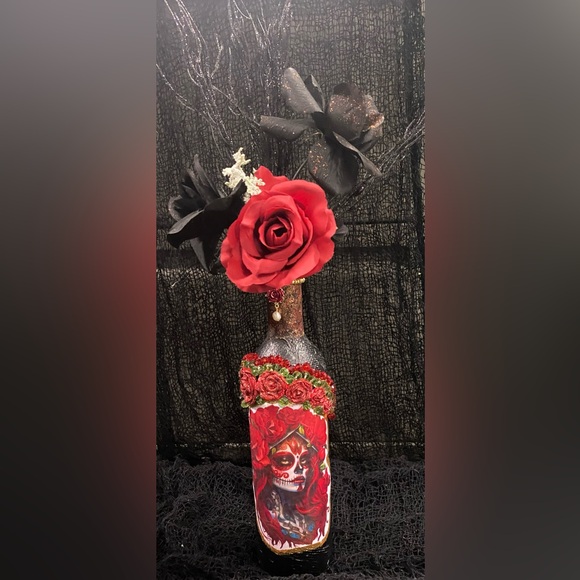 Hand Painted-Decoupaged Sugar Skull-Dia De Los Muertos-Day of the Dead Bottle - Picture 14 of 14